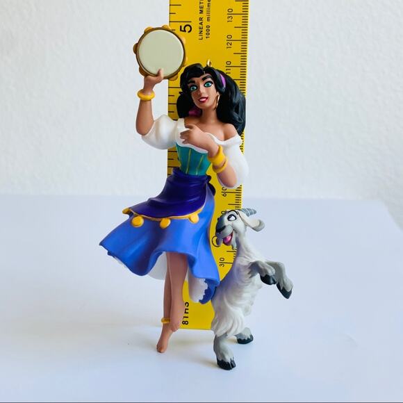 NEW 1996 Disney Hallmark Esmeralda Ornament - Picture 8 of 12